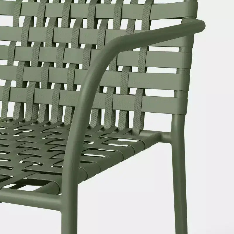 Sedia impilabile da esterno con braccioli in tessuto a trama aperta per patio, colore verde - Threshold™