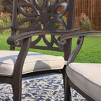 2 sedie da pranzo extra larghe da esterno in alluminio pressofuso con braccioli - Captiva Designs: Sedie da patio, resistenti alle intemperie