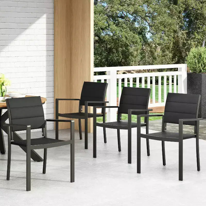 Christopher Knight Home Sedia da pranzo da esterno Wilbur a 4 pezzi in mesh e alluminio nera