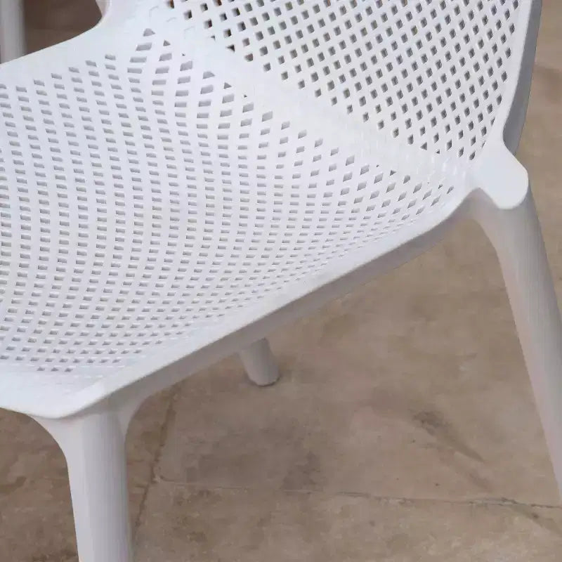 Amazonia 2 pezzi Sedie da pranzo per esterni Malaga Senza braccioli Bianco: Mobili in resina, Design impilabile