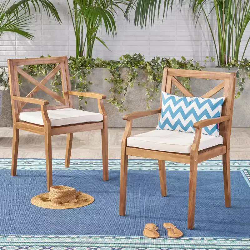 GDFStudio Abena Sedie da pranzo da esterno in legno di acacia con cuscino (set di 2)