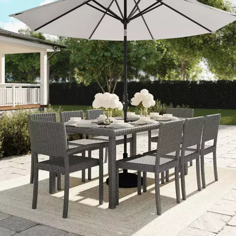 Martha Stewart Bedford Set di 2 sedie da pranzo impilabili per esterni e interni in vimini di rattan