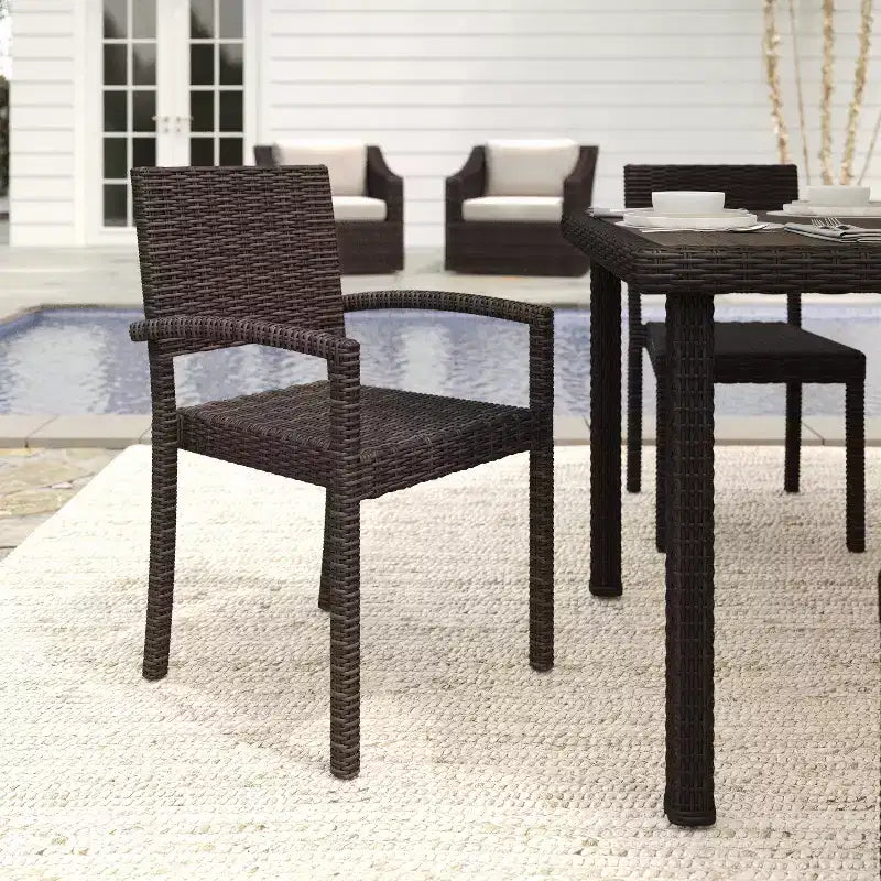 Martha Stewart Bedford Set di 2 sedie da pranzo impilabili per esterni e interni in vimini di rattan