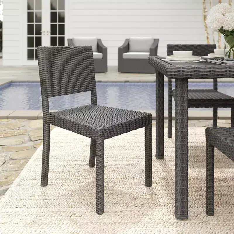 Lot de 2 chaises de salle à manger empilables Martha Stewart Bedford pour intérieur et extérieur en osier tressé