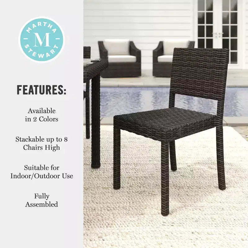 Lot de 2 chaises de salle à manger empilables Martha Stewart Bedford pour intérieur et extérieur en osier tressé