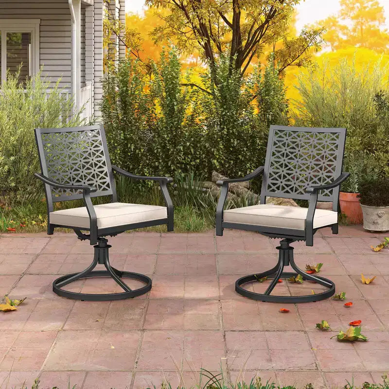 Costway Lot de 4 chaises pivotantes d'extérieur avec coussins rembourrés et dossier haut, beige/bleu marine