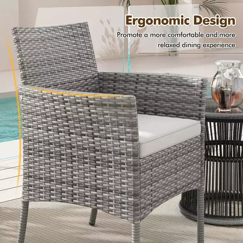 Costway Lot de 2 chaises de salle à manger en rotin pour patio, avec coussins, meubles de sofa blancs