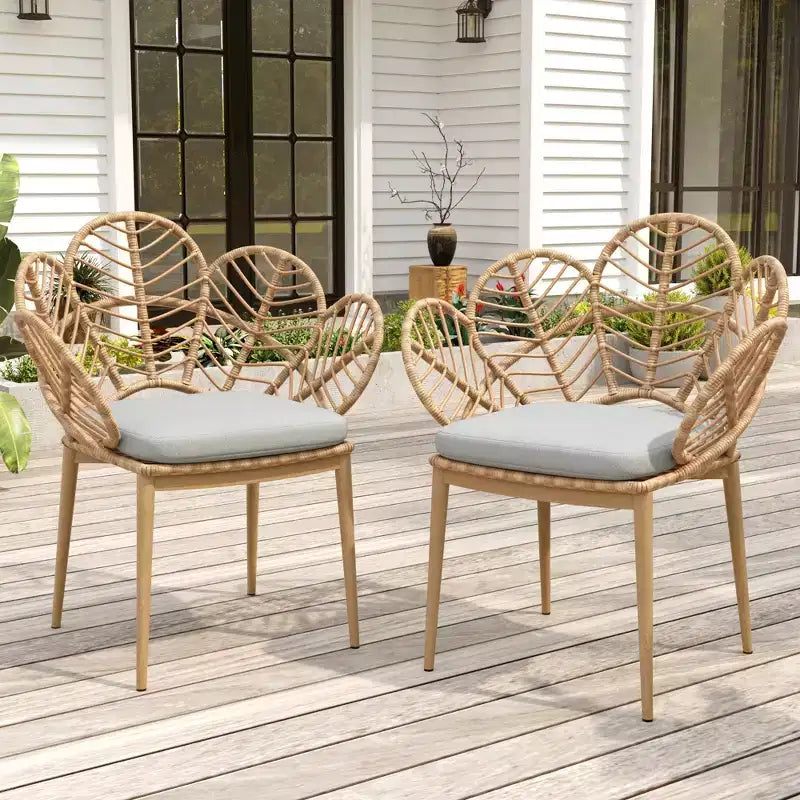 Christopher Knight Home Cleto Sedia da pranzo in rattan e ferro con design floreale per patio con finitura effetto legno (set da 2)