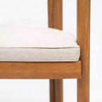 Christopher Knight Home Chaises de salle à manger rustiques Dravik en bois d'acacia avec accoudoirs, dossier incurvé et coussins (lot de 2)