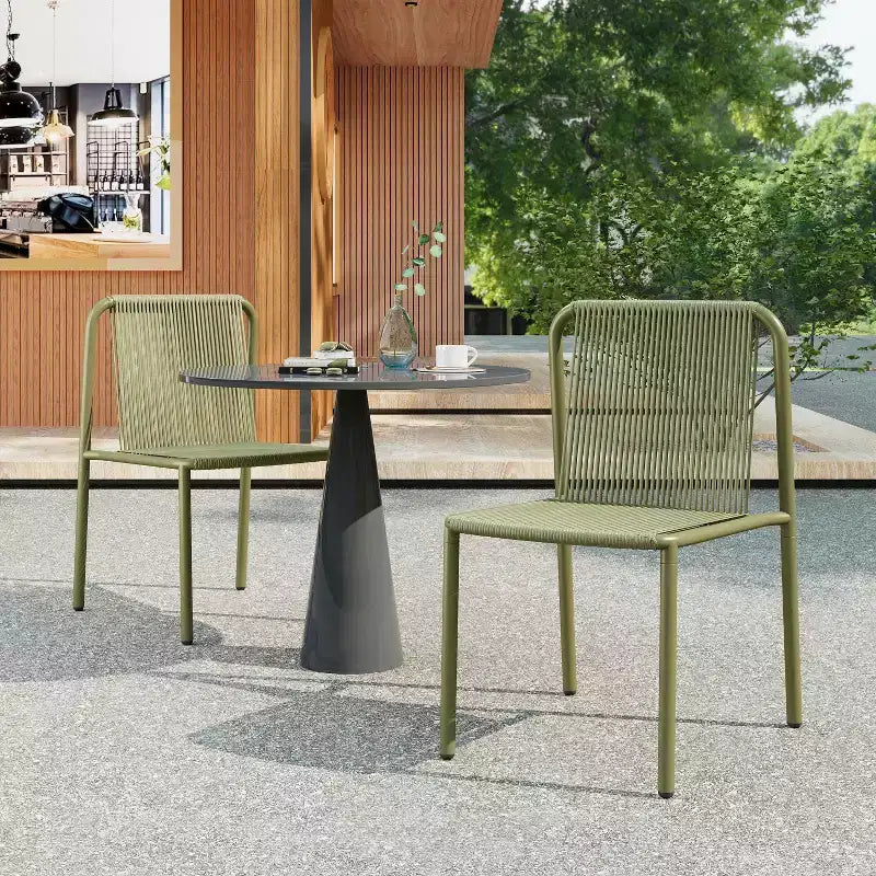 Christopher Knight Home Balfour - Sedie da pranzo moderne da esterno impilabili in rattan e ferro (set di 2)