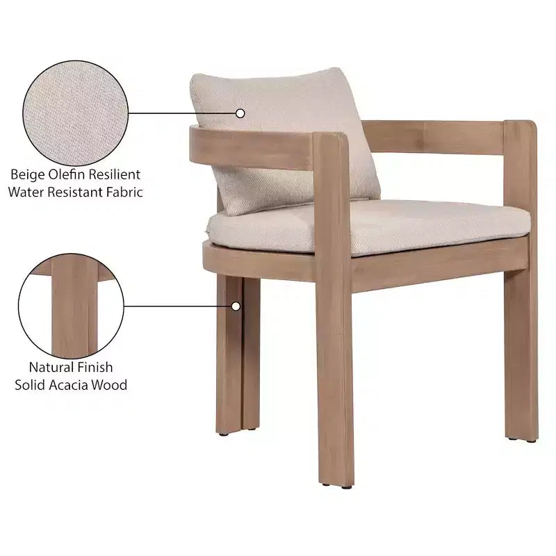 Meridian Furniture, Sedia da pranzo da esterno imbottita in tessuto resistente all'acqua Newport