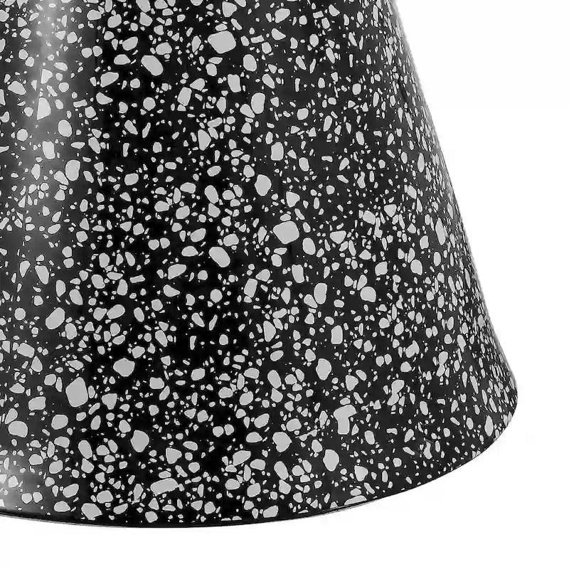 Tavolino d'appoggio da interno/esterno Indi 17.75 Modern Bohemian Terrazzo, di JONATHAN Y