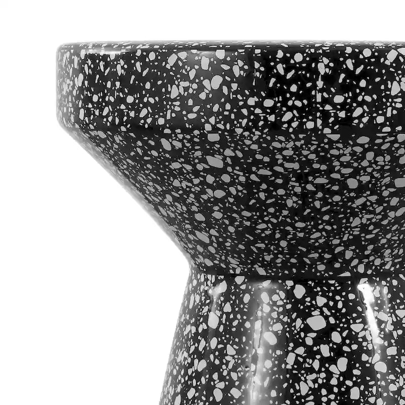 Tavolino d'appoggio da interno/esterno Indi 17.75 Modern Bohemian Terrazzo, di JONATHAN Y