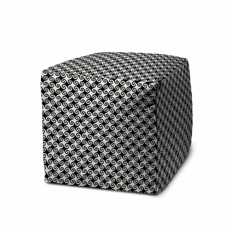 HomeRoots 17 Rivestimento per pouf geometrico cubico bianco e nero per interni ed esterni - 17' X '17' X '1