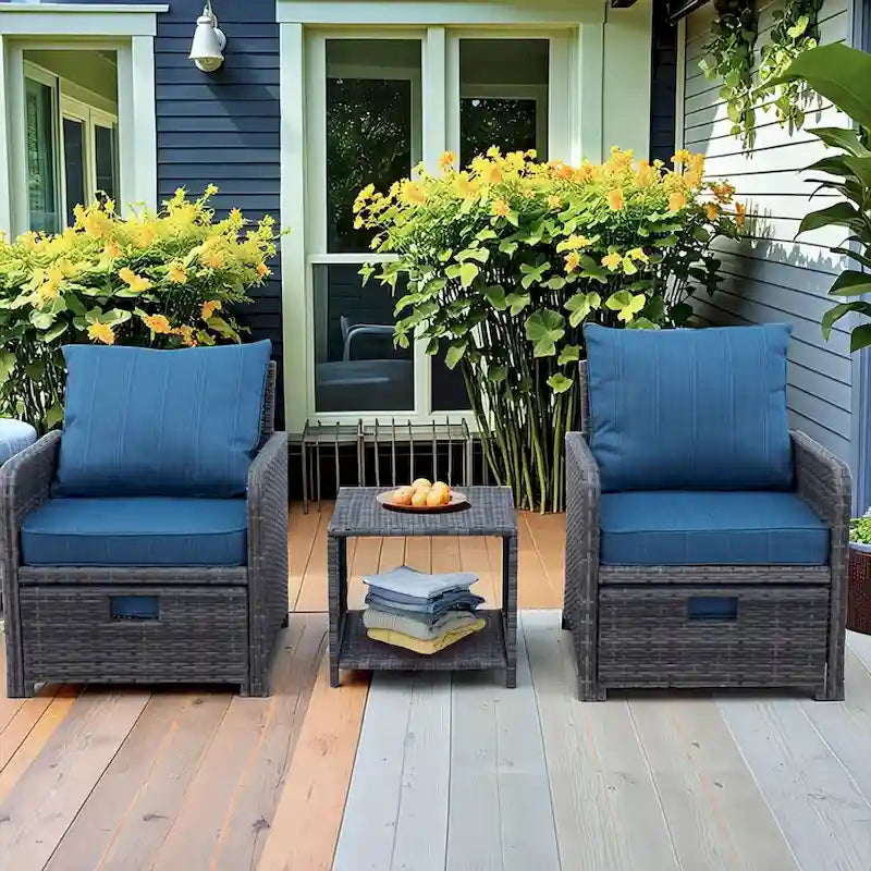 Set da 5 Pezzi da Esterno con Poltrone e Pouf in Wicker e Tavolino