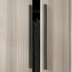 Armadio moderno freestanding in legno massiccio con ripiani