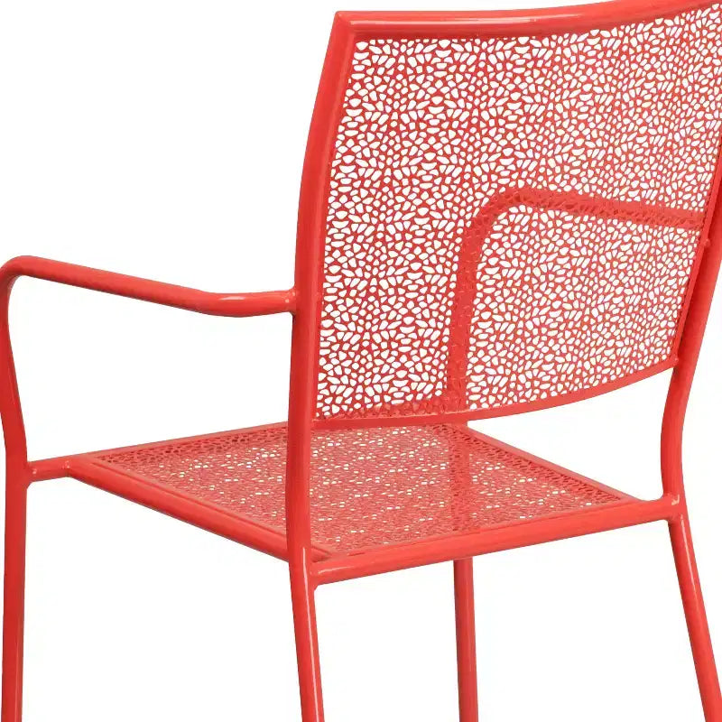 Sedia da braccio da patio Emma and Oliver in metallo colorato di qualità commerciale con schienale quadrato