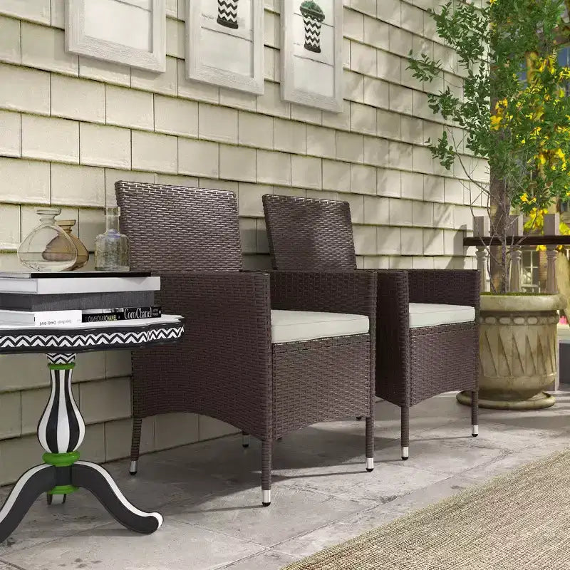 Outsunny Set 2 sedie da Pranzo in Rattan con Cuscini e Piedini Antiscivolo, Sedie Impilabili per Patio, Giardino, Prato, Caffè Scuro