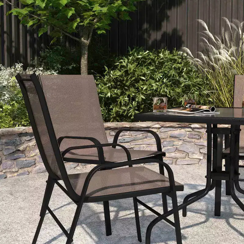 Merrick Lane Lot de 4 chaises de patio empilables Manado en métal avec matériau Flex Comfort