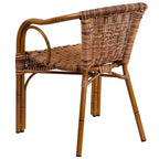Sedia impilabile da esterni in rattan Merrick Lane serie Esna con telaio in alluminio effetto bambù e braccioli integrati