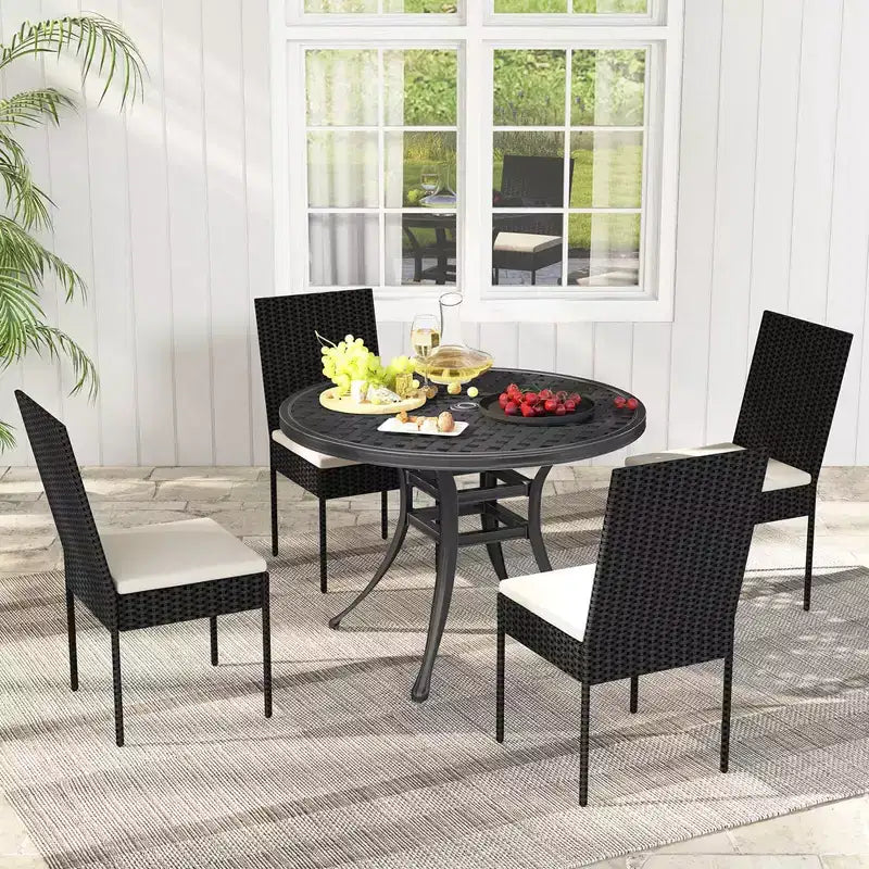 Costway Set di 4 Sedie da Pranzo da Esterno in Rattan con Cuscini su Seduta e Schienale