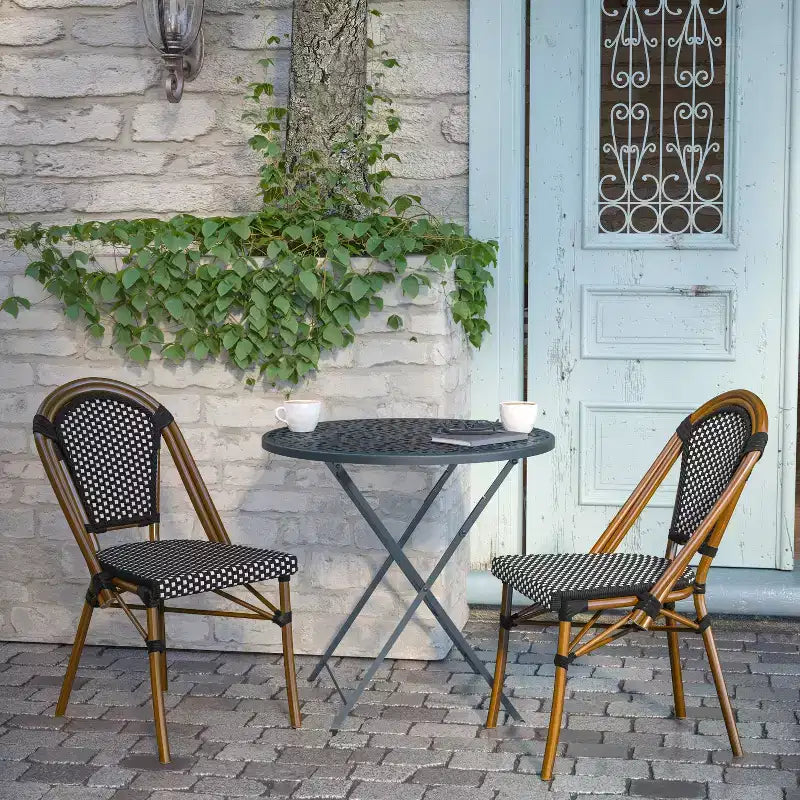 Flash Furniture Bordeaux Sedia impilabile da bistrò commerciale per interni/esterni, schienale e seduta in rattan PE, struttura in alluminio con stampa bambù