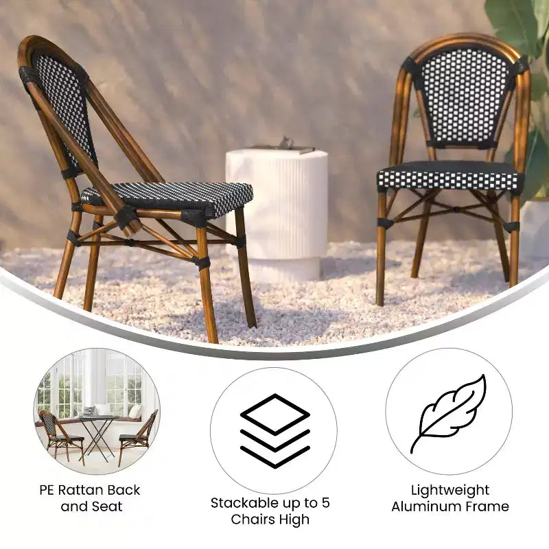 Flash Furniture Bordeaux, Set di 2 Sedie Impilabili da Bistrò Commerciale per Interni/Esterni, Schienale e Seduta in Rattan PE, Struttura in Alluminio con Stampa Effetto Bambù