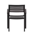 Merrick Lane, set di due sedie impilabili in alluminio con schienale e seduta a doghe effetto teak e braccioli con inserti effetto teak