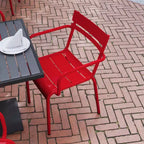 Flash Furniture Nash Sedia Impilabile per Interni ed Esterni in Acciaio per Uso Commerciale con 2 Doghe e Braccioli, Set da 2