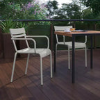 Flash Furniture Nash Sedia Impilabile per Interni ed Esterni in Acciaio per Uso Commerciale con 2 Doghe e Braccioli, Set da 2