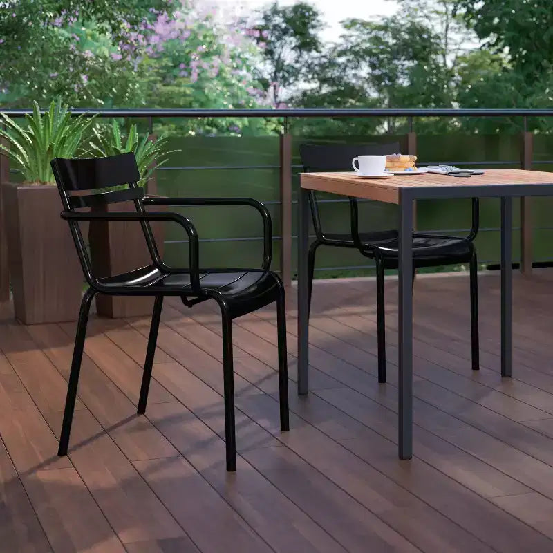 Flash Furniture Nash Sedia Impilabile per Interni/Esterni in Acciaio per Uso Commerciale con 2 Doghe e Braccioli, Set da 4