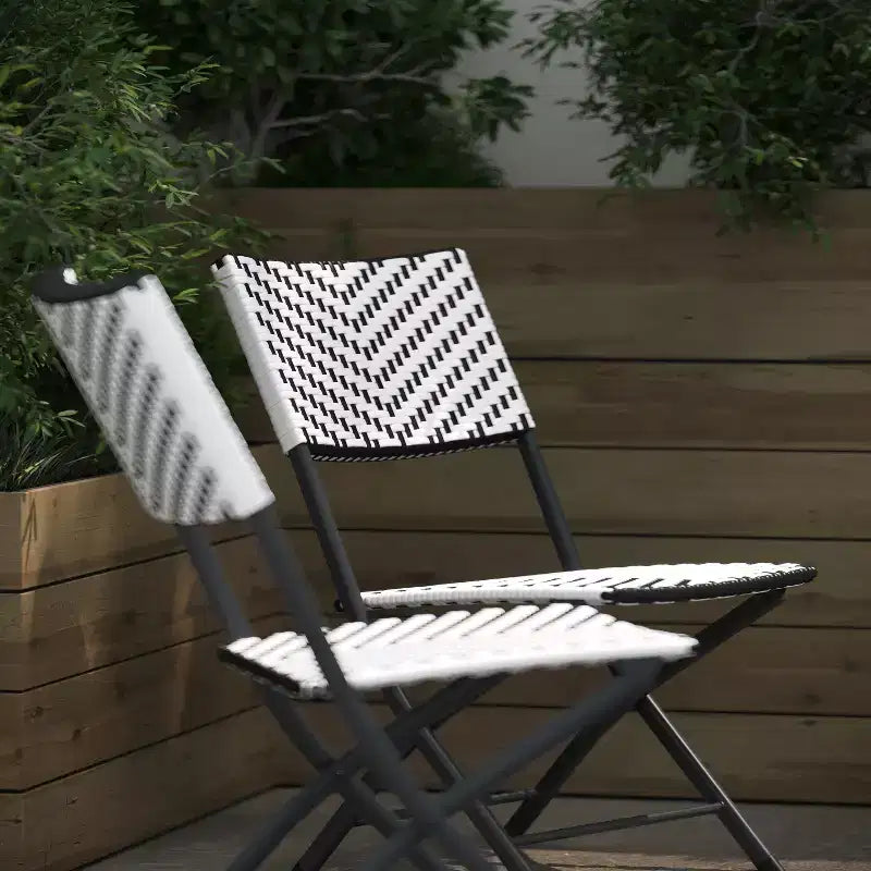 Flash Furniture Rouen, Set di due sedie pieghevoli da bistrò in rattan PE con struttura in metallo per uso interno ed esterno