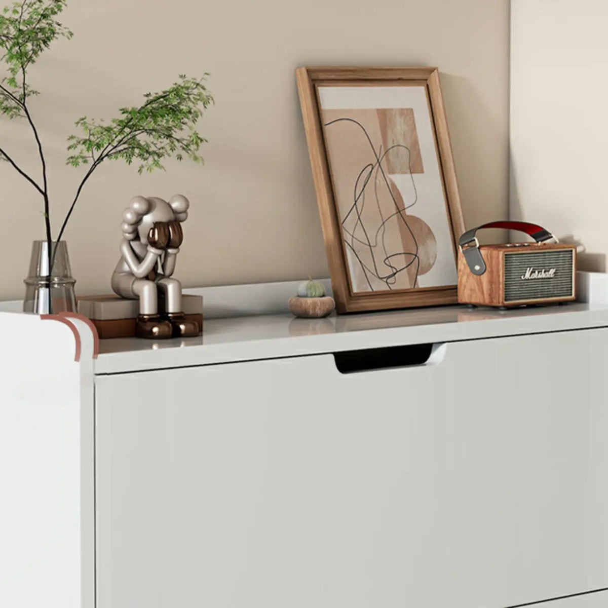 Cassettiera portascarpe a 3 ripiani in legno bianco con anta a ribalta