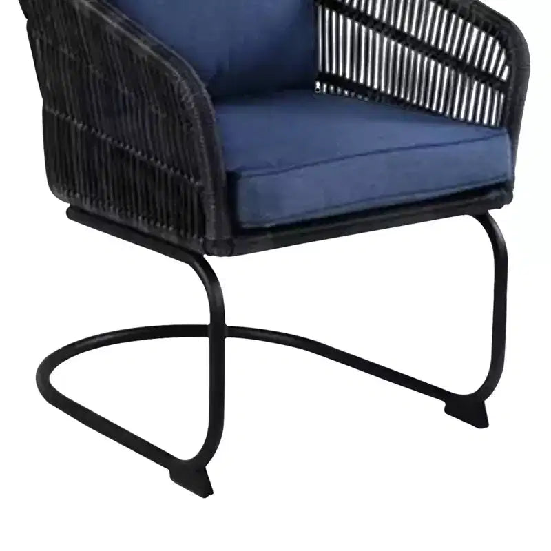 Set da pranzo da 2 sedie a dondolo Four Seasons Courtyard Adelaide con struttura in acciaio, cuscini in olefin blu e capacità di 113 kg