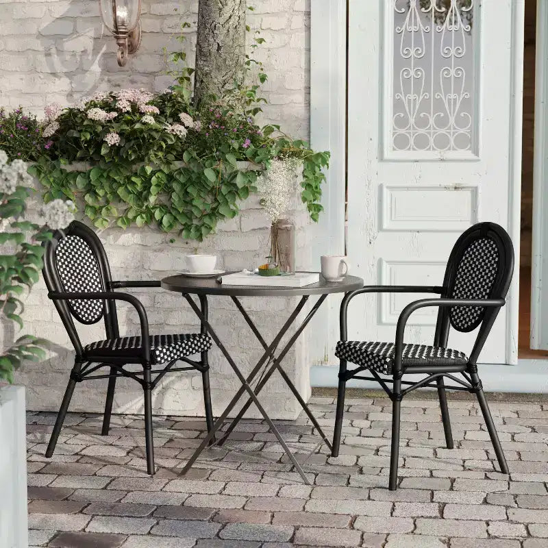 Flash Furniture Set da 2 sedie impilabili Lourdes Thonet Bistro commerciali da interno/esterno con braccioli, struttura in rattan PE e alluminio