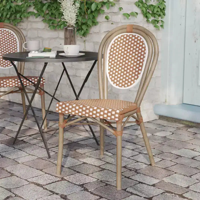 Flash Furniture Lourdes Sedia Thonet impilabile commerciale da interno/esterno, in rattan PE e struttura in alluminio