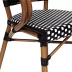 Flash Furniture Confezione da 2 Sedie Bistrò Impilabili Commerciali da Interno/Esterno Bordeaux con Braccioli, Rattan PE e Telaio in Alluminio con Stampa Effetto Bambù