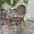 Flash Furniture Lourdes Chaise empilable de bistrot Thonet commerciale intérieure/extérieure avec accoudoirs, rotin PE et cadre en aluminium