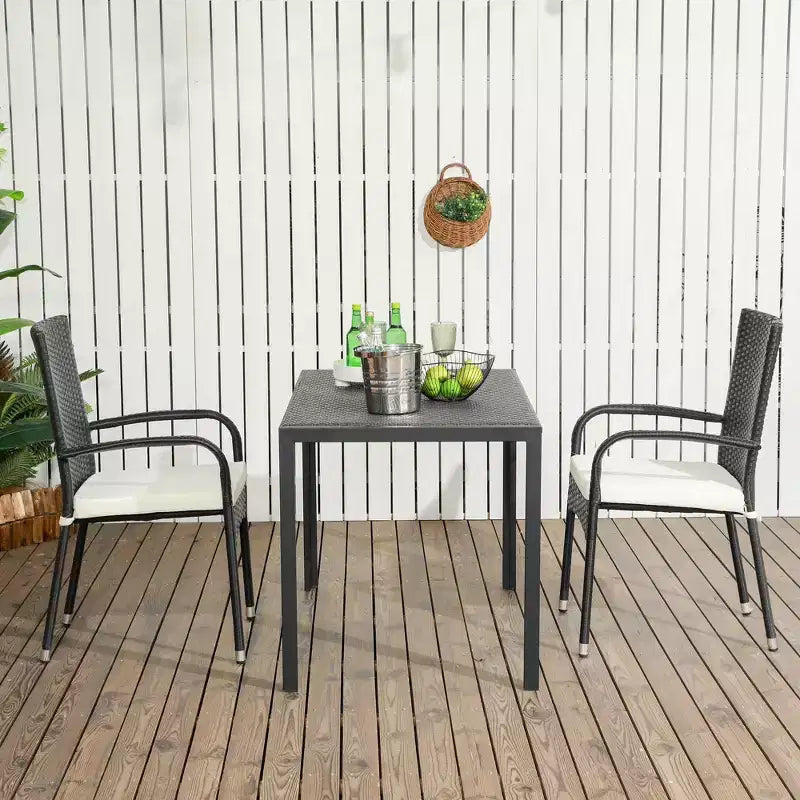 Sedie da pranzo impilabili da esterno Outsunny, sedie da pranzo da patio in vimini imbottite