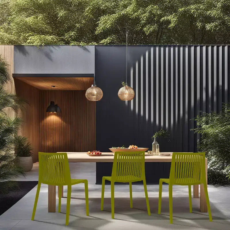 WRGHOME Ravenna Sedie da Pranzo Impilabili da Esterno/Interno in Resina Plastica (Set da 2)