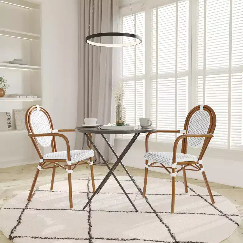 Set di Due Sedie Impilabili con Braccioli Emma & Oliver Colmar Stile Bistrot Thonet da Interno/Esterno, Seduta in Rattan PE e Struttura in Metallo