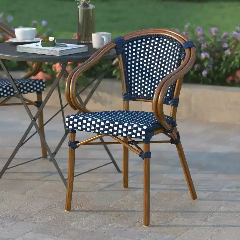 Set di Due Sedie Impilabili con Braccioli Emma & Oliver Colmar Stile Bistrot Thonet da Interno/Esterno, Seduta in Rattan PE e Struttura in Metallo