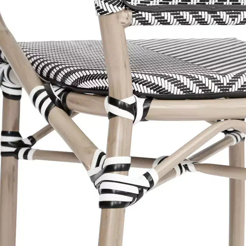 Merrick Lane Mael Set di Due Sedie Impilabili in Stile Bistrò Thonet con Braccioli, Seduta in Textilene e Telaio in Metallo con Finitura Bambù per Interni/Esterni