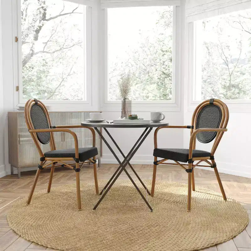 Sedia impilabile Merrick Lane Celia in stile Thonet, sedile in rattan PE e telaio in metallo per uso interno/esterno