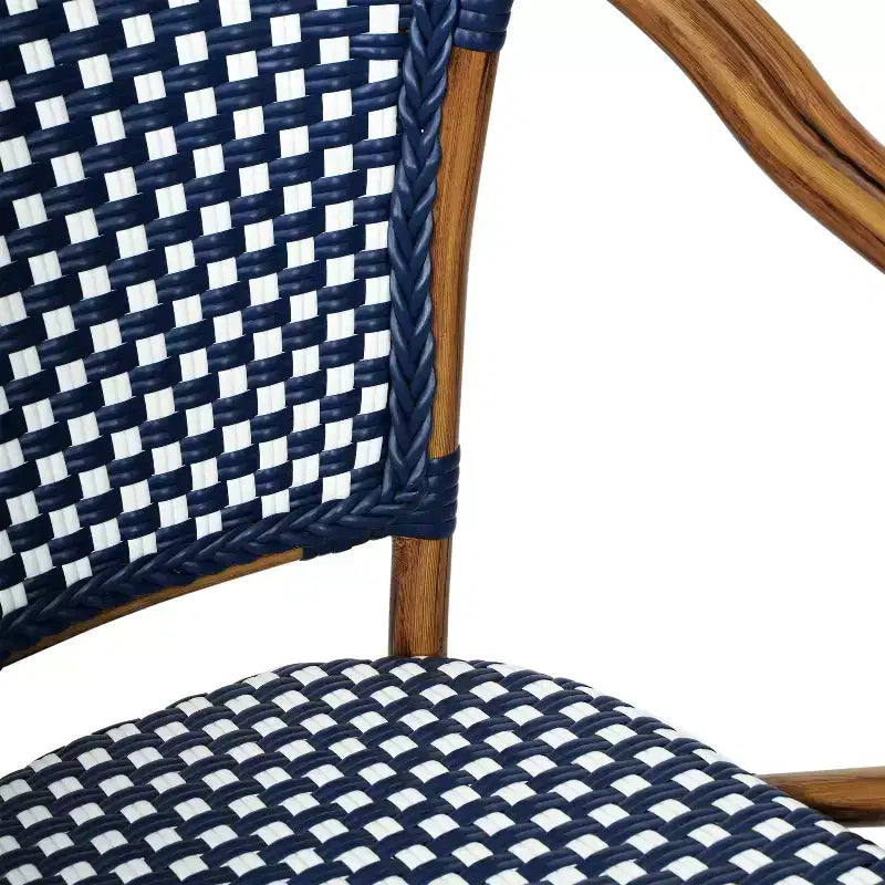 Merrick Lane Sacha - Set di due sedie impilabili in stile bistrot Thonet con braccioli, seduta in rattan PE e struttura in metallo effetto bambù per uso interno/esterno