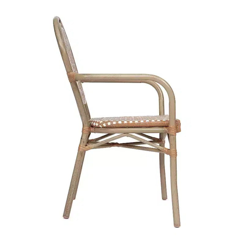Emma & Oliver Colmar Set di Quattro Sedie da Interno/Esterno Impilabili Stile Bistrot Thonet con Braccioli, Seduta in Rattan PE e Struttura in Metallo Rifinito