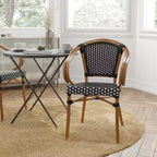 Merrick Lane Sacha Sedia impilabile in stile Thonet Bistro con braccioli, seduta in rattan PE e telaio in metallo con finitura effetto bambù per uso interno/esterno