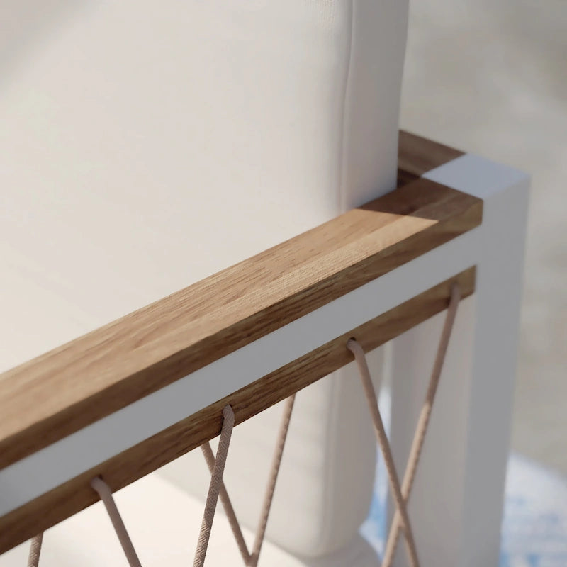 Divanetto da esterno SEI Furniture Wiota in legno di acacia naturale con cuscini profondi e dettagli in corda
