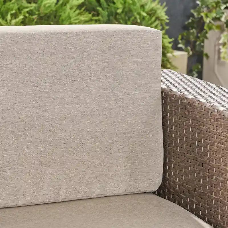 Set di 4 poltrone girevoli Eli Outdoor con braciere rotondo di Christopher Knight Home
