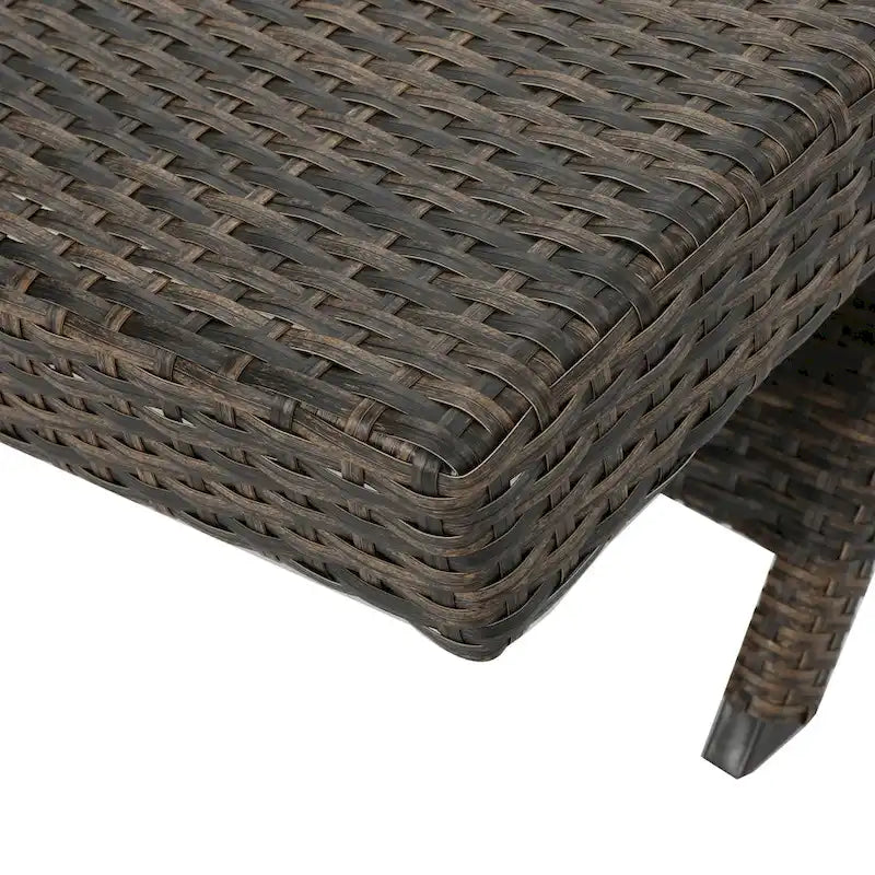 Chaise longue d'extérieur en osier Thira de Christopher Knight Home - 79,25 L x 28 P x 15,50 H